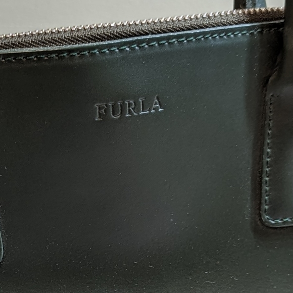 FURLA Brand Forest Green Italian Leather Bag - Picture 11 of 11
